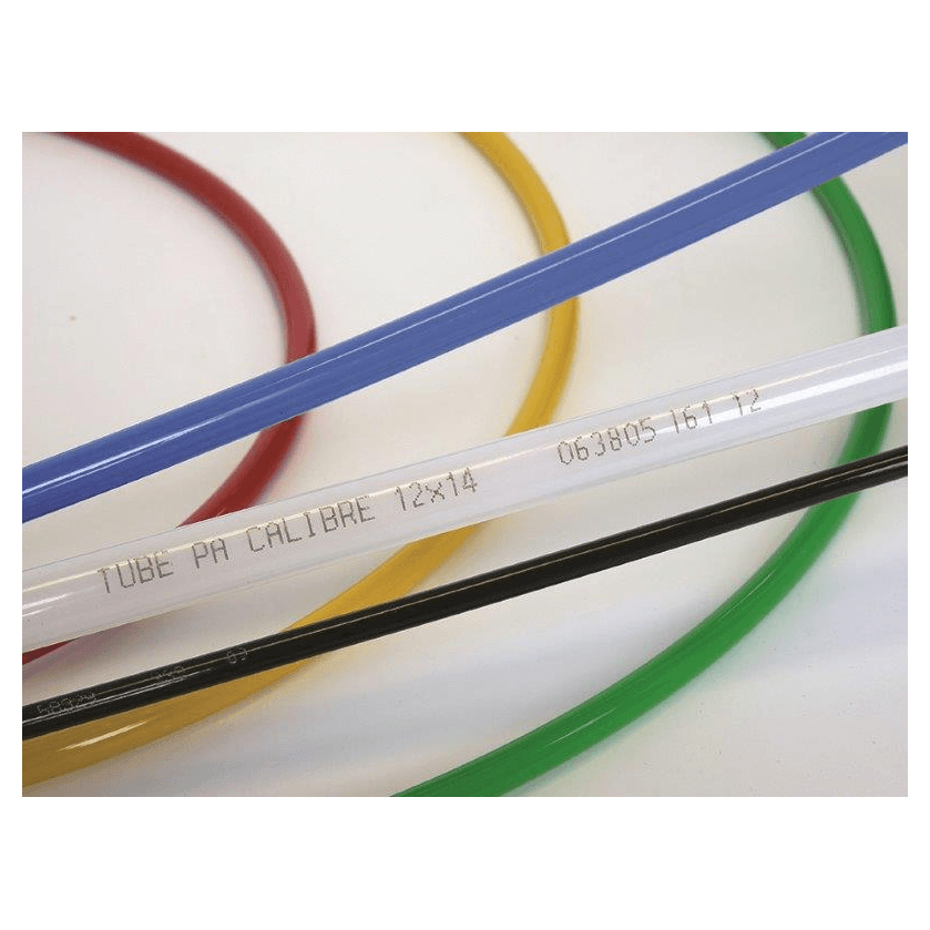 Tube PA calibré de grande précision en polyamide.