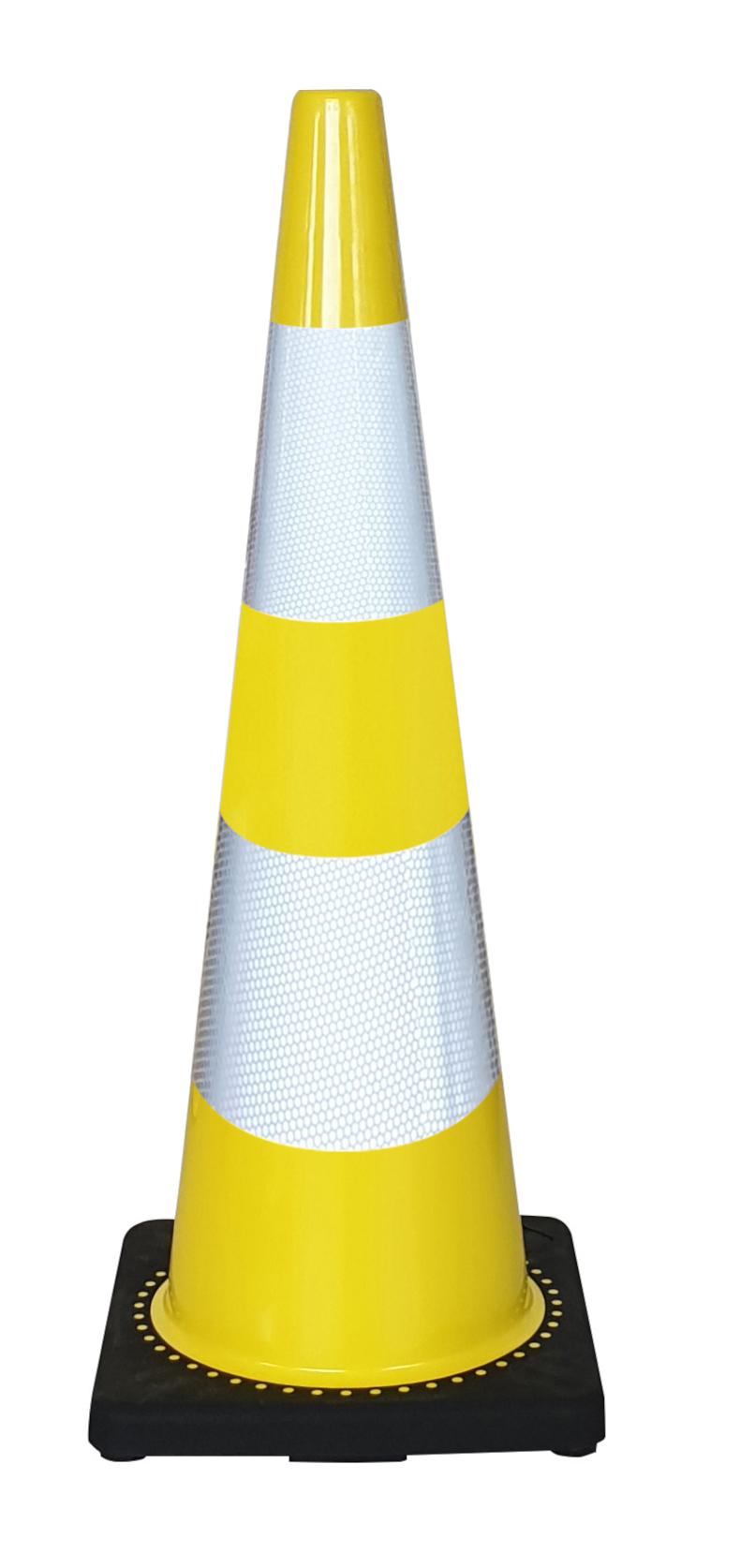 CONE DE SIGNALISATION ORANGE