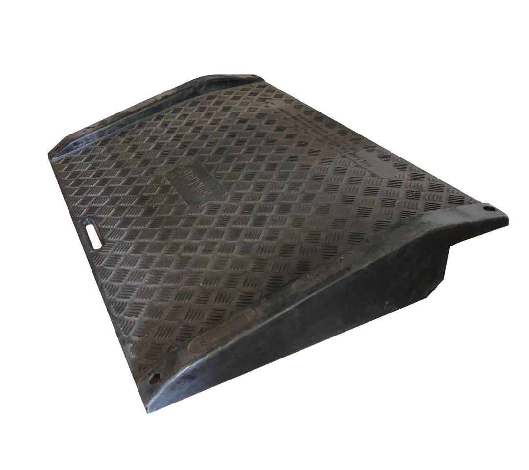 RAMPE D'ACCES TRANSPORTABLE