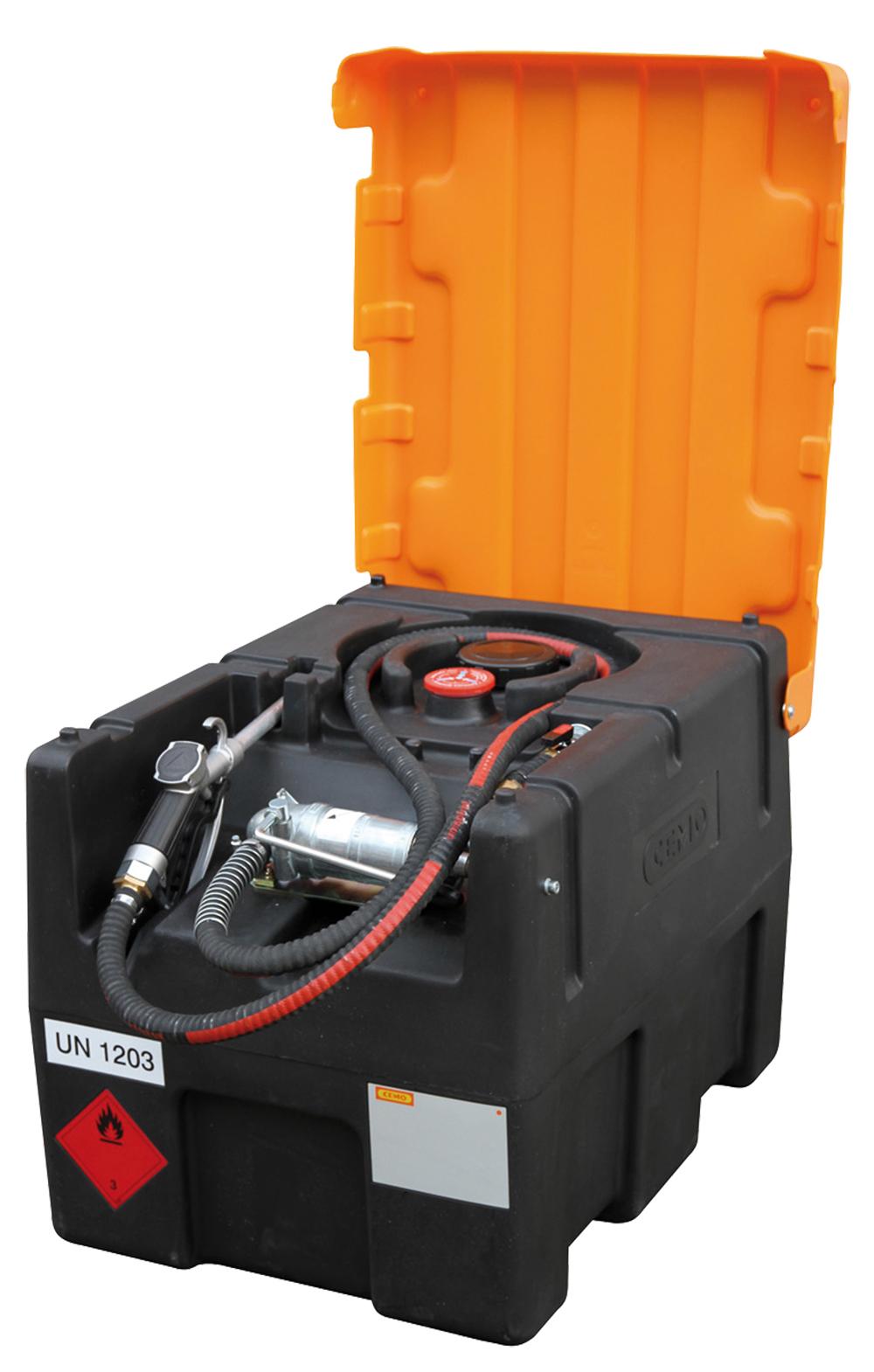 STATION RAVITAILLEMENT ESSENCE POMPE MANUELLE